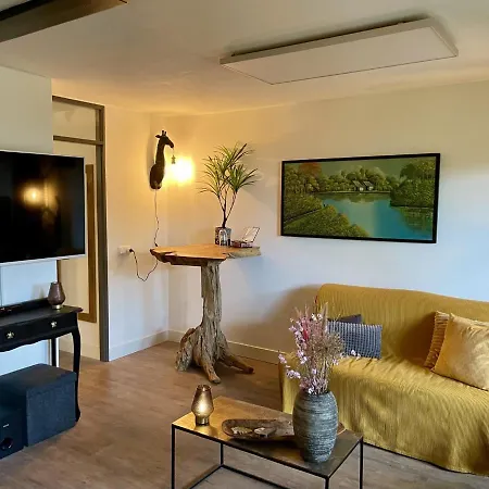 Jungle In A Hidden Paradise Kwatera prywatna Zwijndrecht